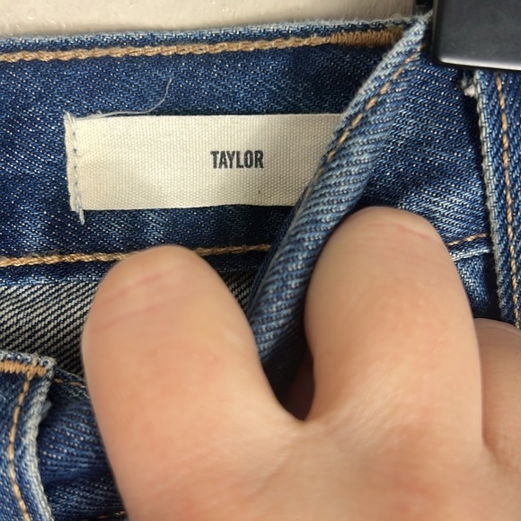 Nili Lotan Medium Blue Relaxed Baggy Taylor Jeans in Simon Wash - Picture 8 of 10